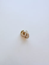 Load image into Gallery viewer, Pearl Dream Ear Cuff