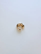 Load image into Gallery viewer, Sculpted Gold Ear Cuff