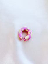 Load image into Gallery viewer, Colorful Clay Ear Cuff – Pink &amp; Cream
