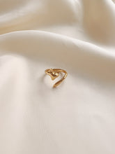 Load image into Gallery viewer, FOX RING