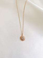 Load image into Gallery viewer, Sunburst Necklace