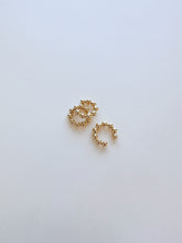 Load image into Gallery viewer, Golden Bead Ear Cuff