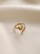 Load image into Gallery viewer, FOX RING