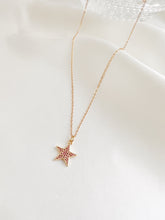 Load image into Gallery viewer, Star Necklace