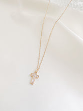 Load image into Gallery viewer, Dainty Cross Necklace