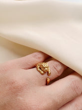 Load image into Gallery viewer, LEOPARD RING