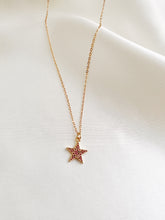 Load image into Gallery viewer, Star Necklace