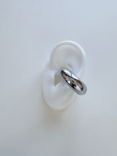 Load image into Gallery viewer, Silver Halo Ear Cuff