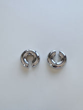 Load image into Gallery viewer, Silver Halo Ear Cuff