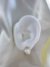 Load image into Gallery viewer, 14K Gold Filled Pearl Hoop Earrings: Elegant Bridal Jewelry