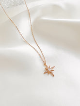 Load image into Gallery viewer, Shooting Star Necklace