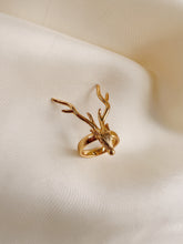 Load image into Gallery viewer, DEER RING