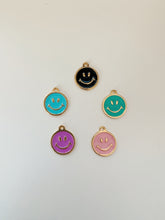 Load image into Gallery viewer, Happy Face Necklace