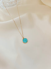 Load image into Gallery viewer, Happy Face Necklace